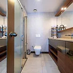 Elit Hotel 3*