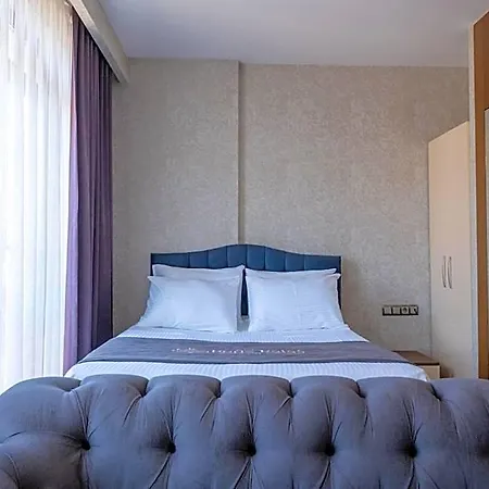 Elit Hotel 3*